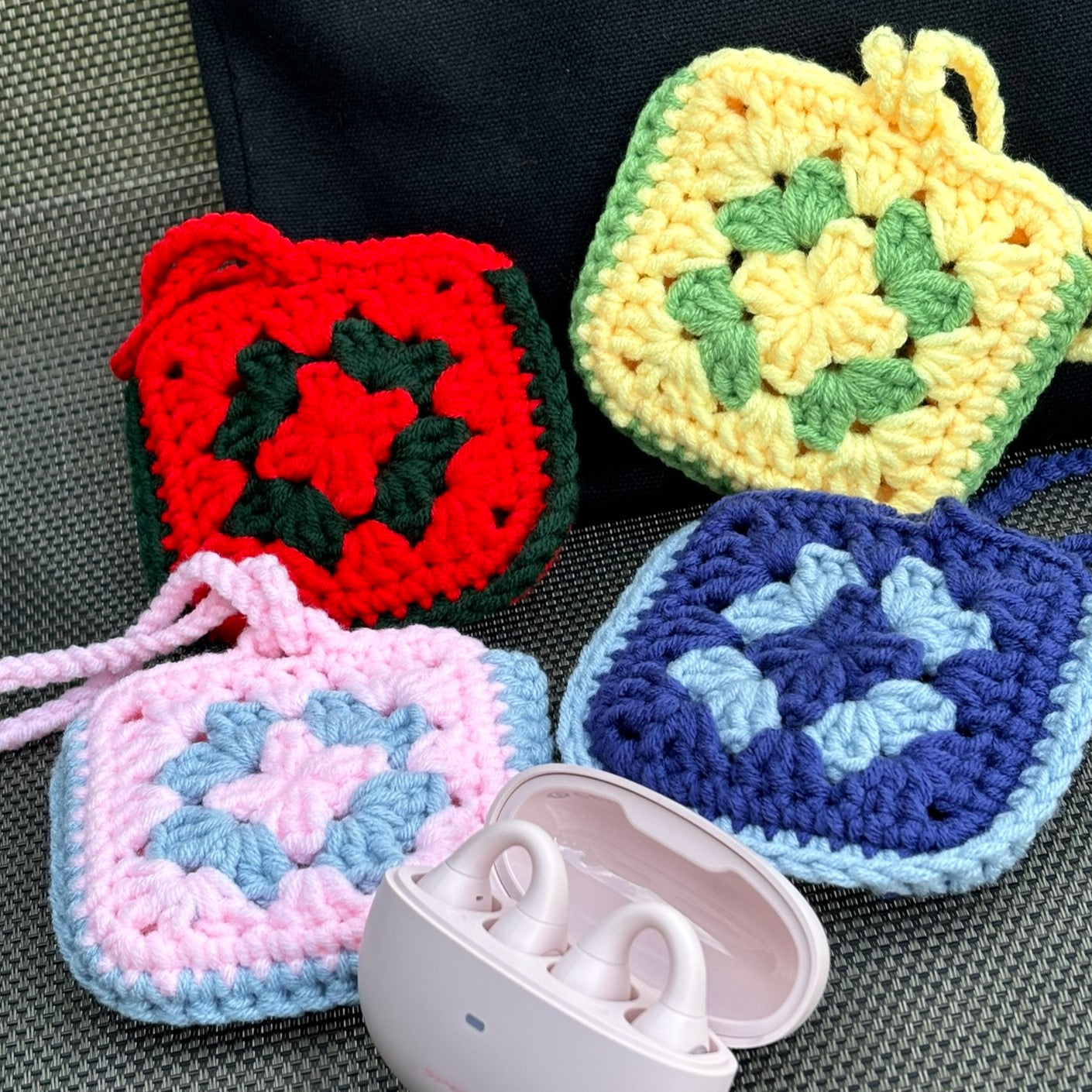 Headphone earpod pouch